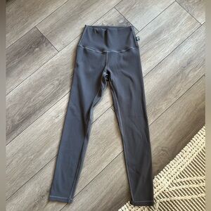Born Primitive | Gray Color Limitless Leggings | Ribbed | Size Small